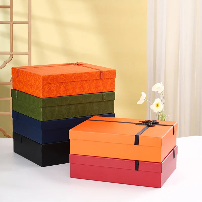 Rigid Paper Gift Box with Lid - close-up of details