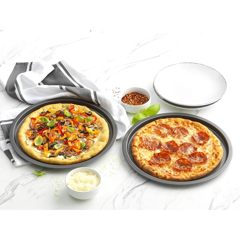 Non-Stick Round Pizza Pan - size and specification details
